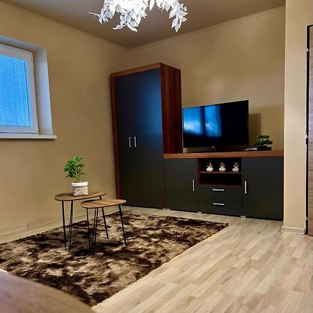 Garzon/ Studio Apartment Sahy ภายนอก รูปภาพ